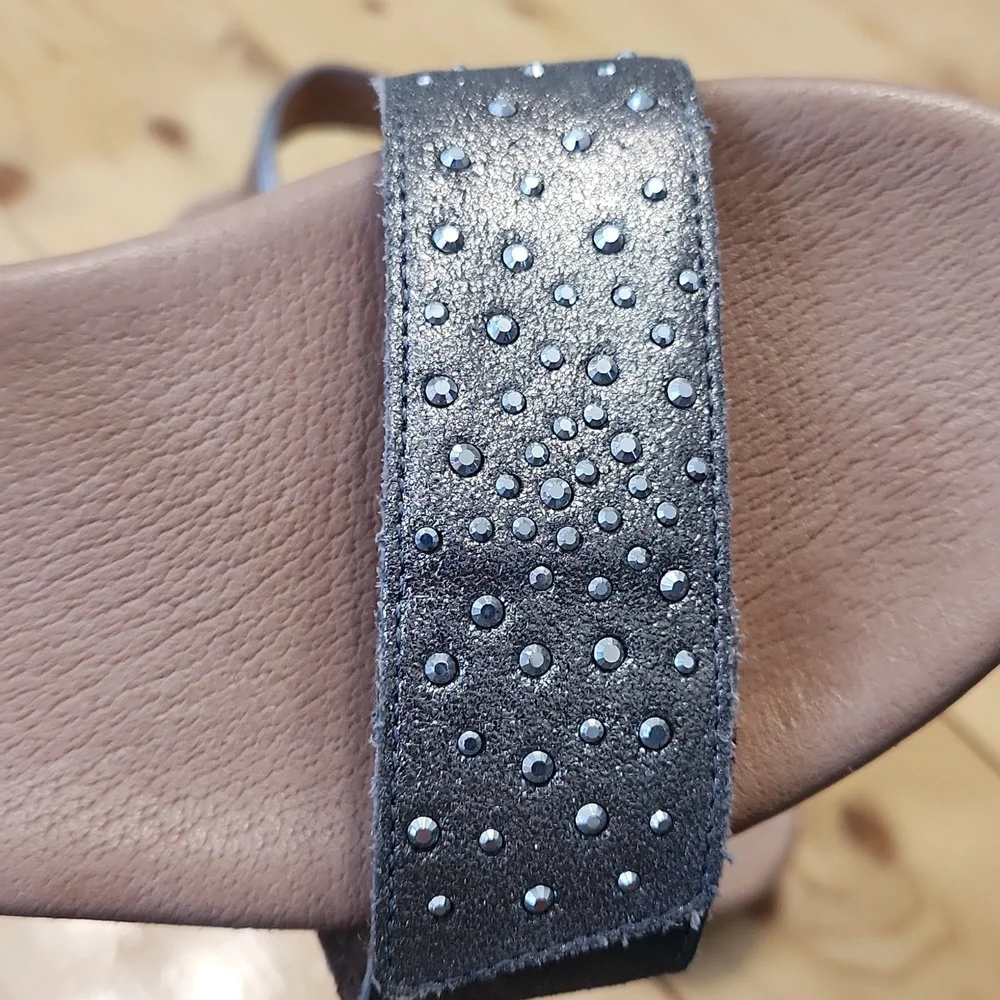 Brioso Huntley Sandals Comfort Metallic Covered Wedge in Pewter Size 9.5 - Picture 14 of 17